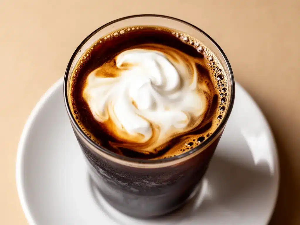 Cremiger Cold Brew Kaffee mit Vanille: 3 Einfache Schritte 4 cremiger Cold Brew Kaffee mit Vanille preparation steps